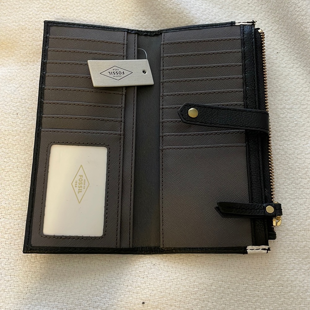 Fossil wallet with the softest leather